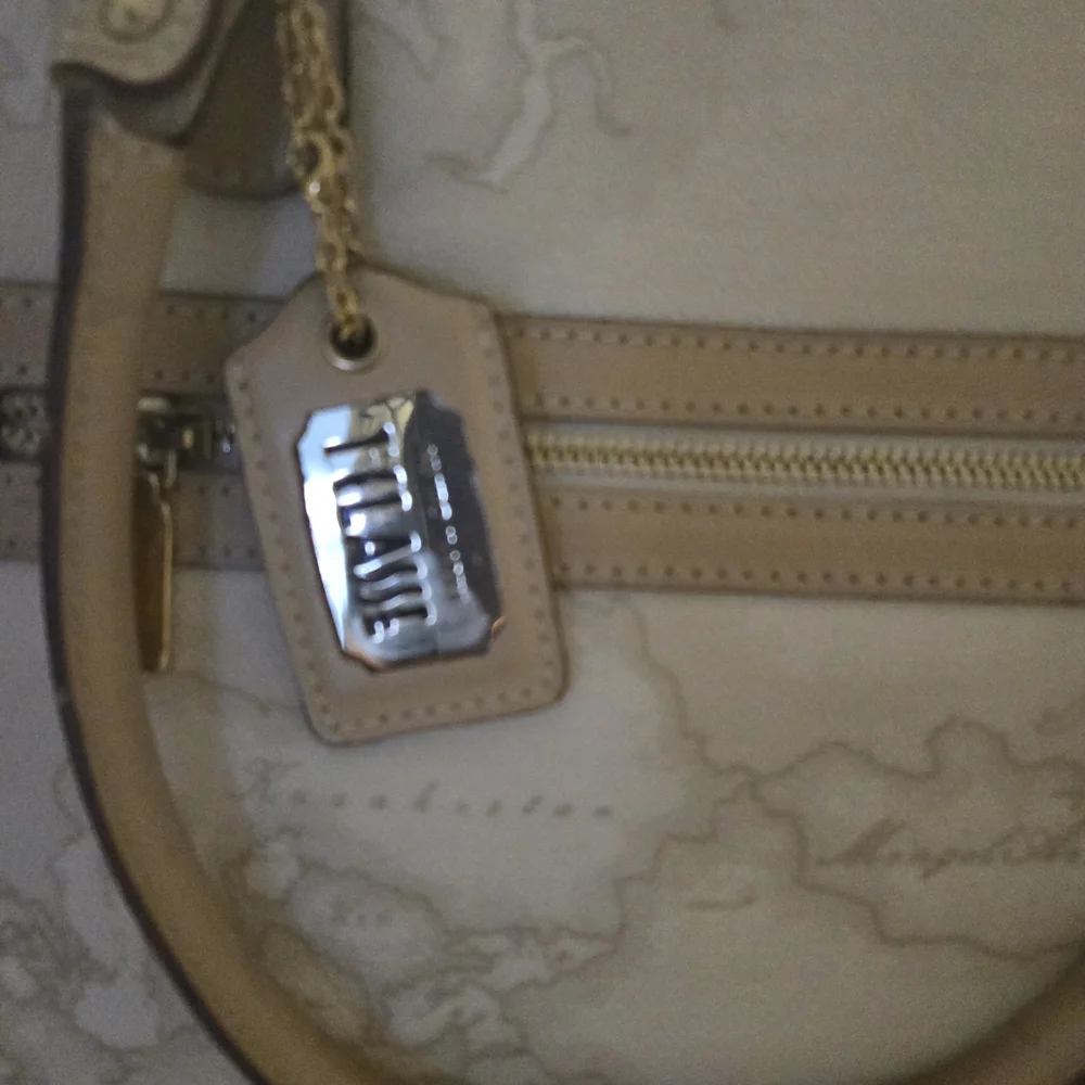 Bag Italy Alviero Martini Elegant Beige Map Print Handbag